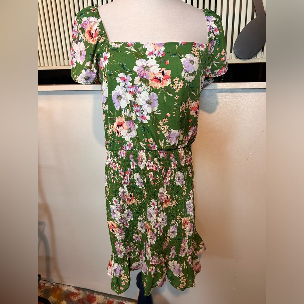 Trixx Green Floral Dress Size XL NWT